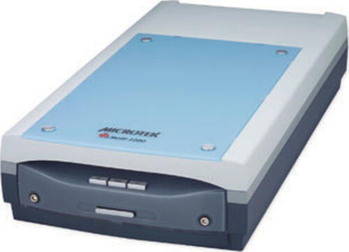 Microtek Medi-2200 Flachbettscanner