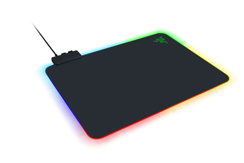 Razer Firefly V2&comma; schwarz&comma; Gaming-Mauspad&comma; 355x255x3mm